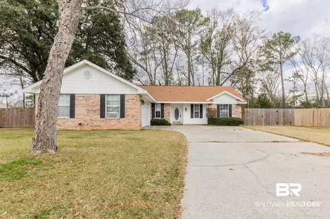 113 Pine Place Dr, Foley, AL 36535