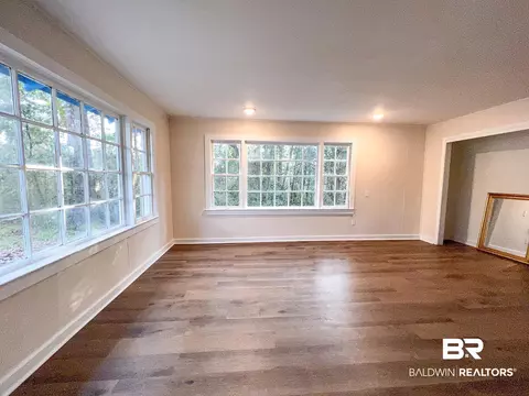 648 Elba Ave, Mobile, AL 36612 photo 2