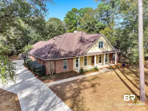10561 Mckenzie Rd, Fairhope, AL 36532