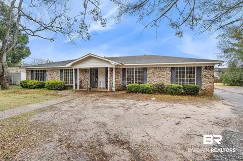 421 Pennington Cir, Mobile, AL 36606 photo 2