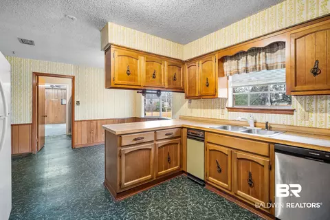 421 Pennington Cir, Mobile, AL 36606 photo 24
