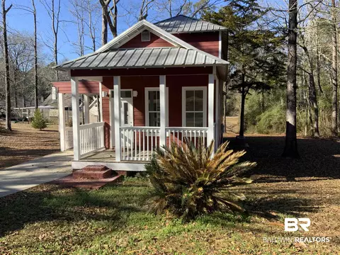 307 Briarwood Ct, Bay Minette, AL 36507