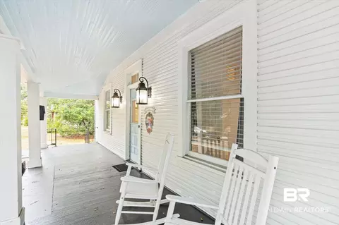 13 Hurlbert St, Mobile, AL 36607 photo 2