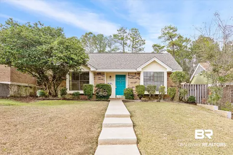 5732 Green Tree Rd, Mobile, AL 36609