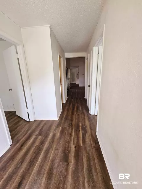 5732 Green Tree Rd, Mobile, AL 36609 photo 5