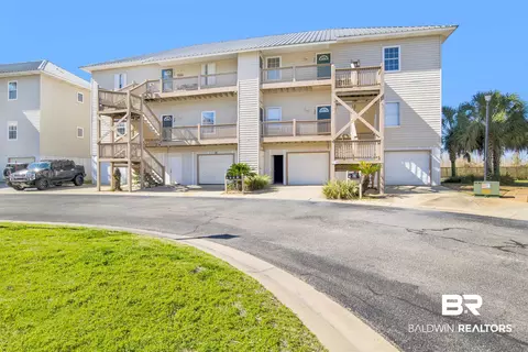 4 Yacht Club Dr #32, Daphne, AL 36526