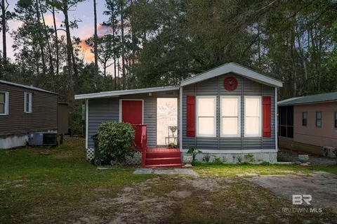 351 Buena Vista Dr, Lillian, AL 36549