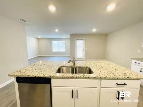 7500 Brompton Dr, Foley, AL 36535 photo 2