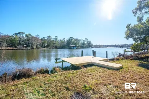 2327 Dog River Dr, Mobile, AL 36605