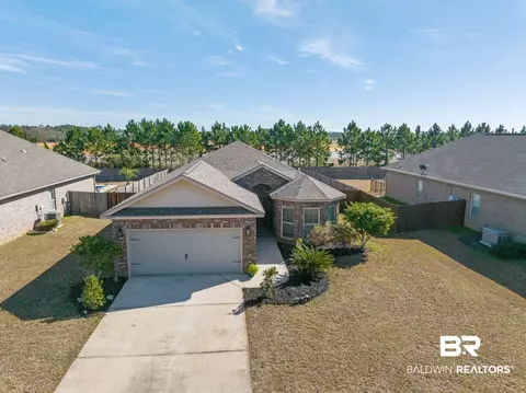 4272 Birkdale St, Gulf Shores, AL 36542