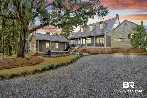 100 Deer Ct, Daphne, AL 36526