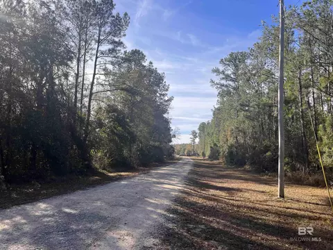 11894 W Bay Rd, Foley, AL 36535