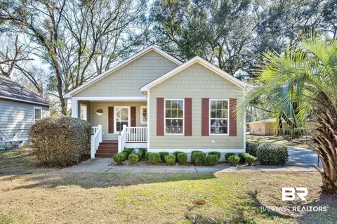 6411 S Roslyn Dr, Mobile, AL 36608