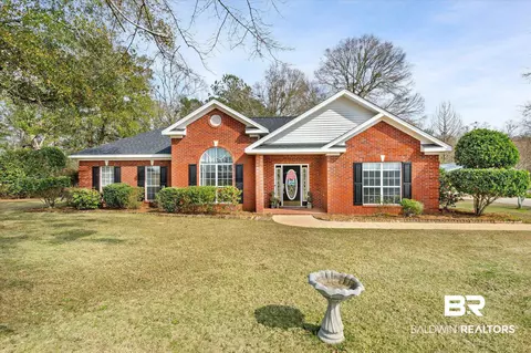 5466 3rd St, Satsuma, AL 36572