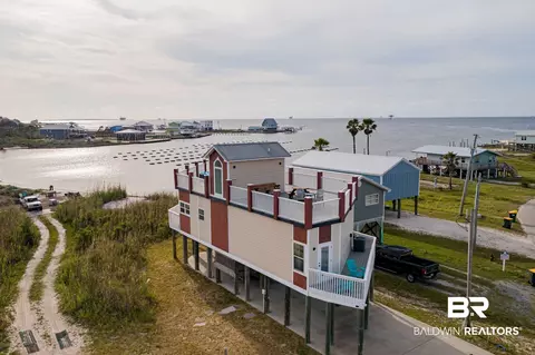 2383 Choctaw Rd, Gulf Shores, AL 36542