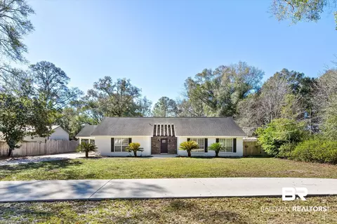 57 Woodland Ave, Satsuma, AL 36572