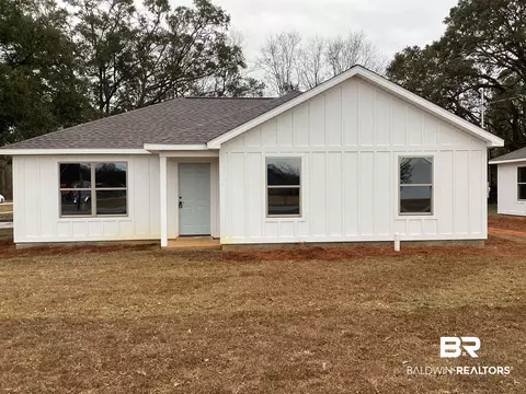 1213 W 7th St, Bay Minette, AL 36507