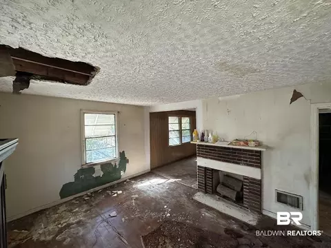 257 Cedar Dr, Mobile, AL 36617 photo 6