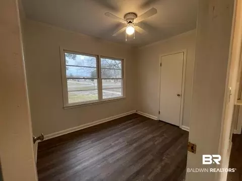 701 E Craig St, Atmore, AL 36502 photo 12