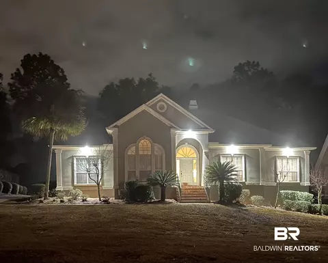 111 Beaver Dam Rd, Fairhope, AL 36532
