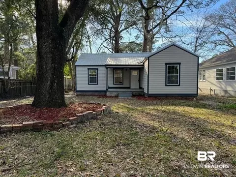 156 Potter Dr, Mobile, AL 36606