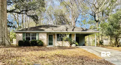 6882 Forest Glenn Ct, Irvington, AL 36544