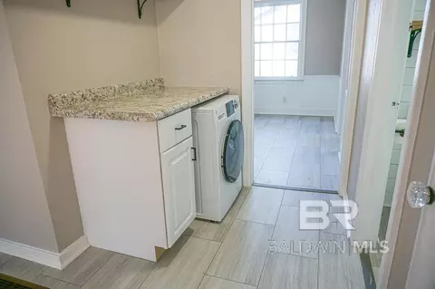 215 Pinehill Dr, Mobile, AL 36606 photo 13