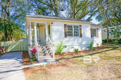 215 Pinehill Dr, Mobile, AL 36606 photo 2