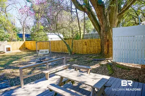 215 Pinehill Dr, Mobile, AL 36606 photo 15