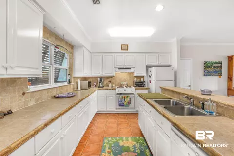 28500 Harbor Ct, Elberta, AL 36530 photo 10