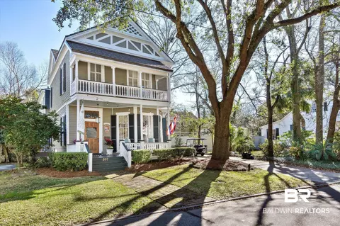 207 Rapier Ave, Mobile, AL 36604