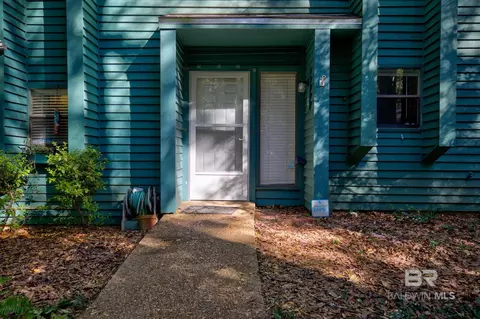 13 Summer Oaks Dr, Daphne, AL 36526