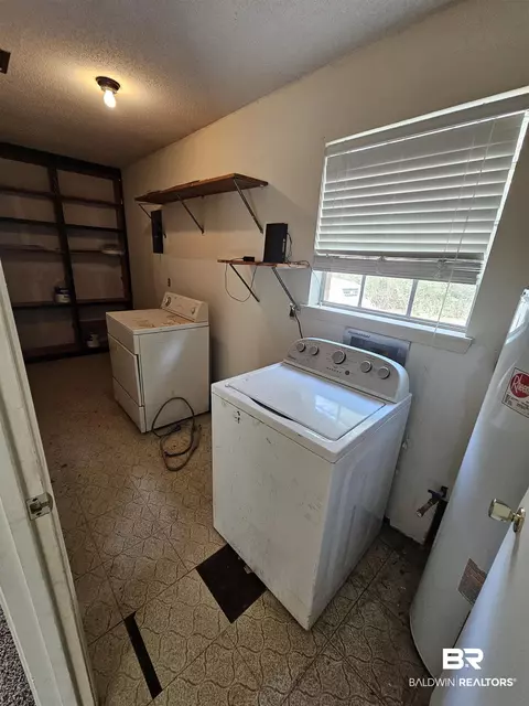 14069 Ole Rd, Coden, AL 36523 photo 6