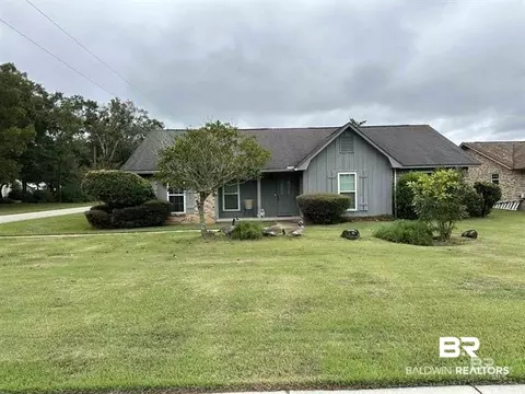 1054 N Pine St, Loxley, AL 36551