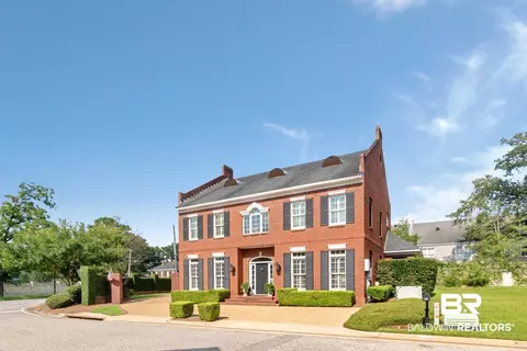 108 Fielding Pl, Mobile, AL 36608
