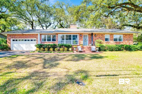 380 S Church St, Fairhope, AL 36532