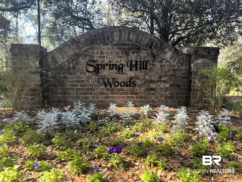 315 W Springhill Woods Dr, Mobile, AL 36608