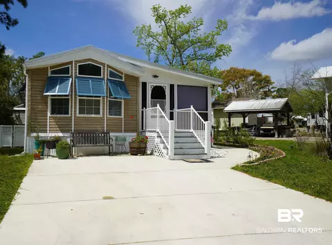 24711 Miflin Rd #B9, Elberta, AL 36530