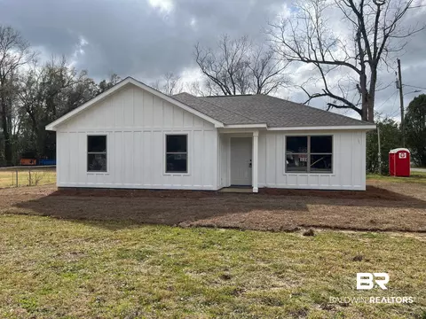 101 W 15th St, Bay Minette, AL 36507