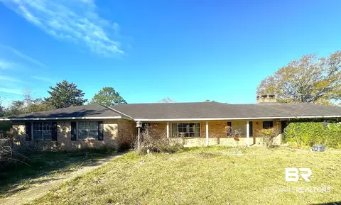 11724 Fairway Dr, Irvington, AL 36544