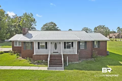 23 Apple St, Brewton, AL 36426