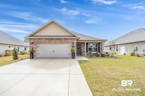 9970 Lakeview Dr, Foley, AL 36535