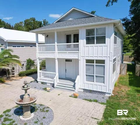 5232 Washington Blvd, Orange Beach, AL 36561