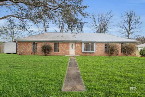 407 E Lawson Ave, Foley, AL 36535