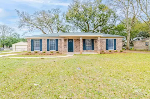 6740 Sandra Dr, Theodore, AL 36582