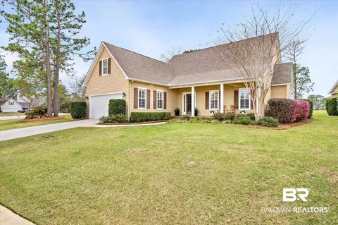 30571 Pine Ct, Spanish Fort, AL 36527