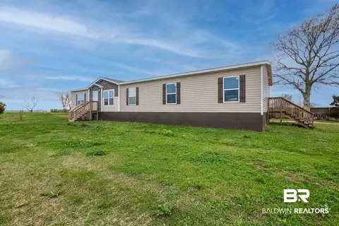 10346 Hartung Rd, Foley, AL 36535