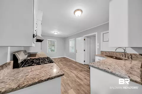 160 Park Dr, Mobile, AL 36606 photo 12