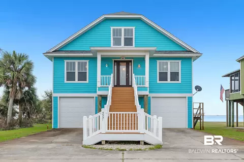 5531 Casa Maria Ln, Pensacola, FL 32507