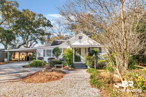 8309 Grand Oaks Dr, Theodore, AL 36582